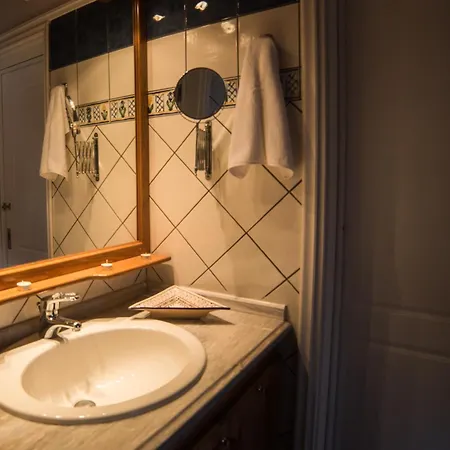 Billi's Loft Apartman Vuliagménisz-tó