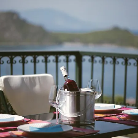 Billi's Loft * Vuliagménisz-tó